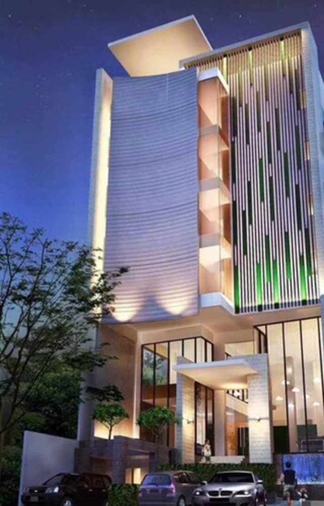 Genio Hotel Manado Exterior photo