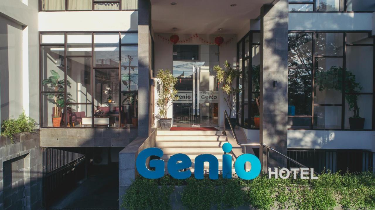 Genio Hotel Manado Exterior photo